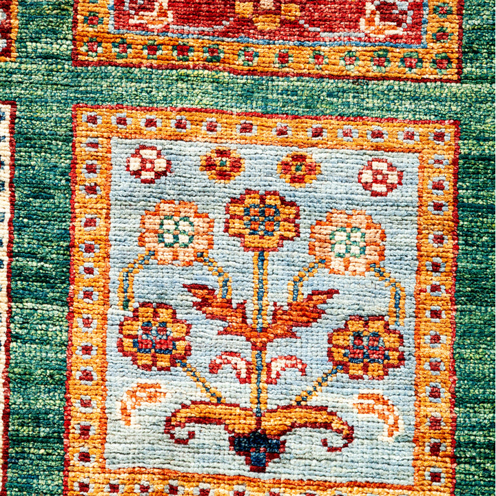 GREEN TRADITIONAL WOOL RUG - 5' 8" x 8' 1"
