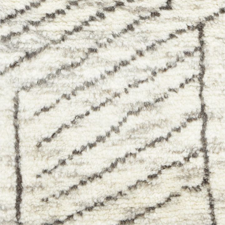 IVORY MOROCCAN WOOL COTTON BLEND RUG - 5'  x 8'