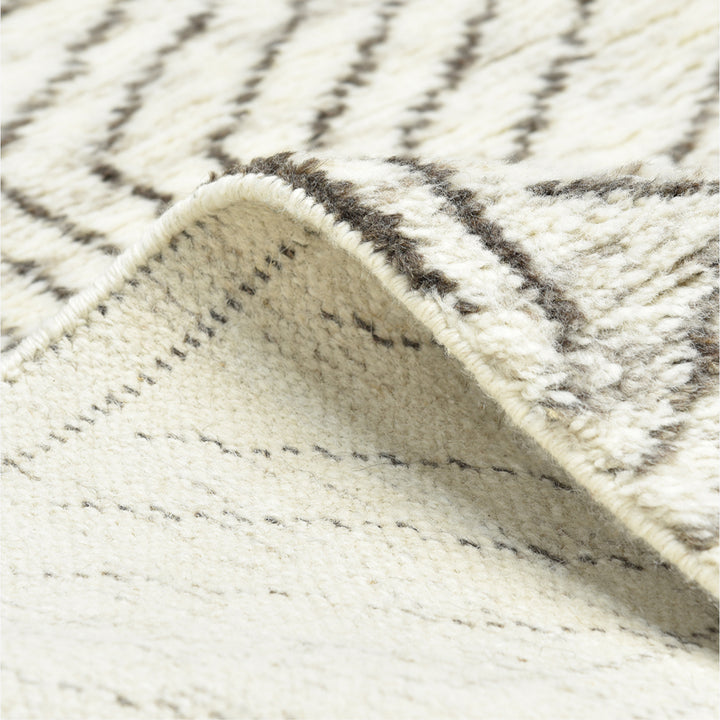 IVORY MOROCCAN WOOL COTTON BLEND RUG - 5'  x 8'