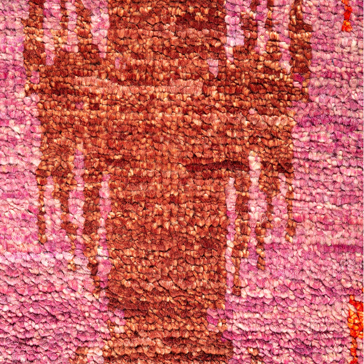 RED TRADITIONAL WOOL RUG - 8'  x 9' 10"