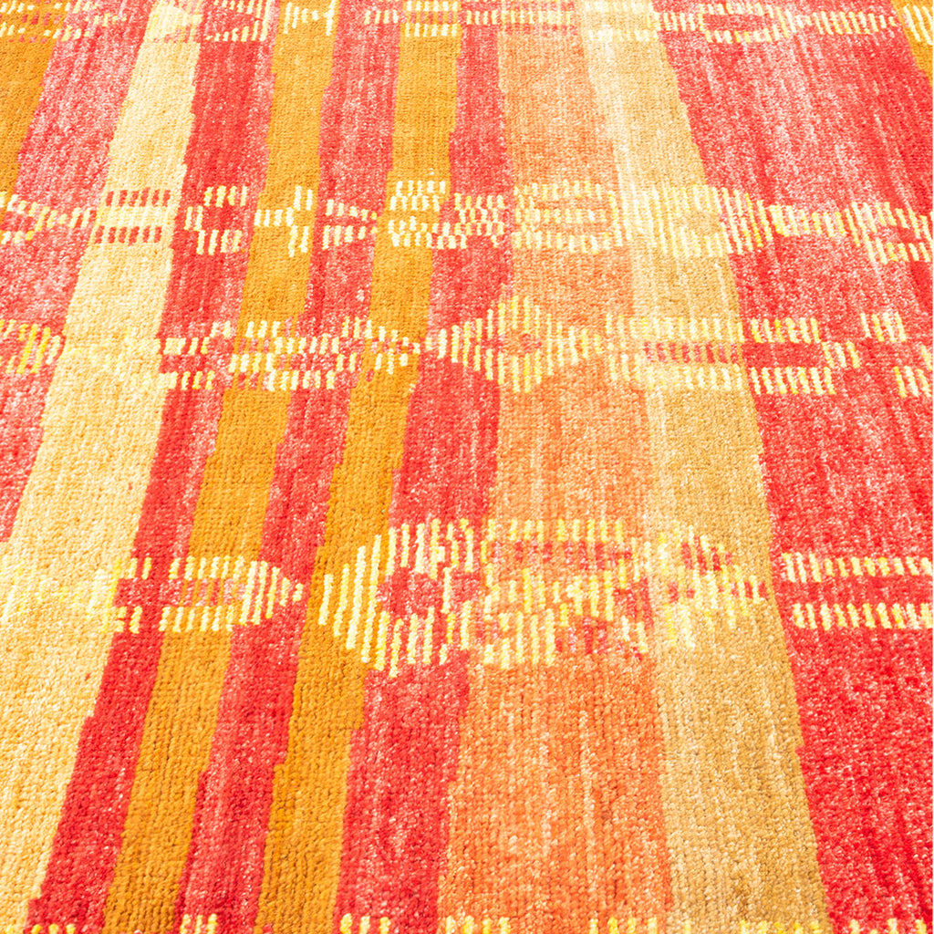 YELLOW TRADITIONAL WOOL RUG - 5' 1" x 8' 1"