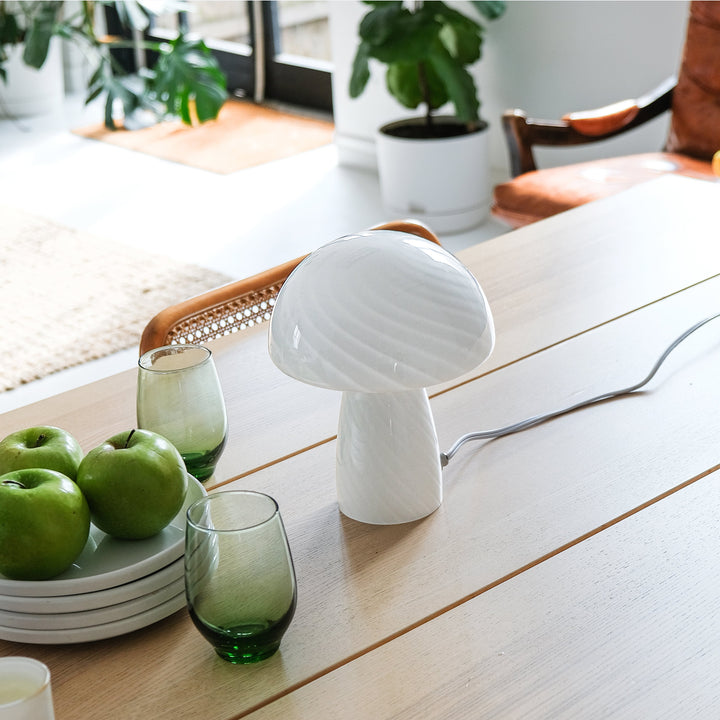 Close Top Mushroom Lamp White / Petite