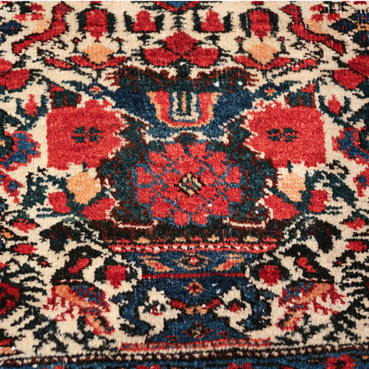 Red Vintage Traditional Farahan Sarouk Rug - 5'1" x 7'9"
