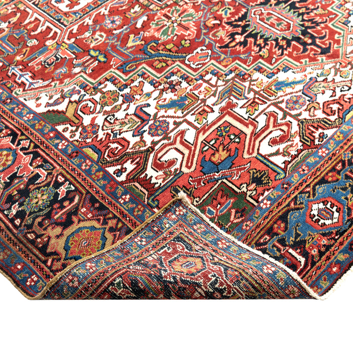 Vintage Traditional Heriz Rug - 8'2" x 11'1"