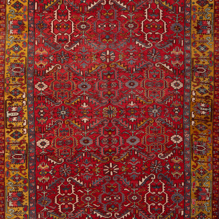 Vintage Traditional Heriz Rug - 7'5" x 8'5"