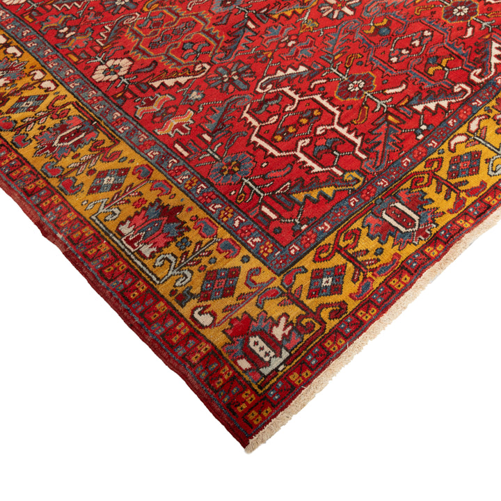 Vintage Traditional Heriz Rug - 7'5" x 8'5"
