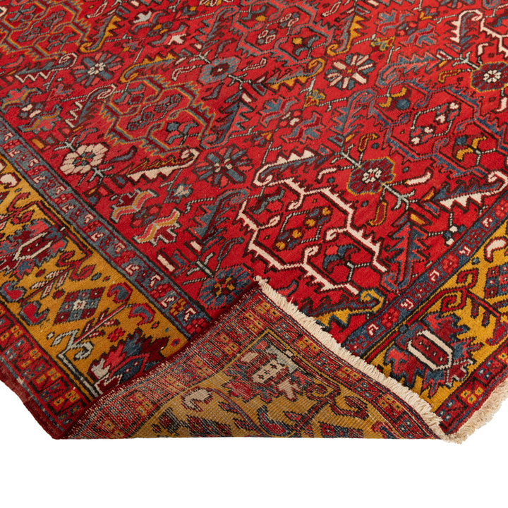 Vintage Traditional Heriz Rug - 7'5" x 8'5"