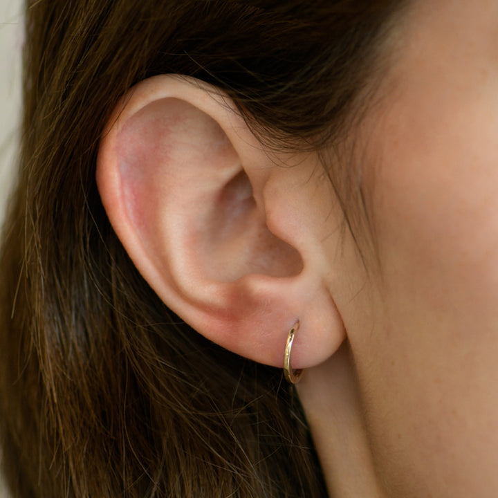 Classique 12Mm Gold Hoops