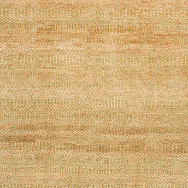Traditional Indo Savannah Rug - 7' 10" x 10' 3"