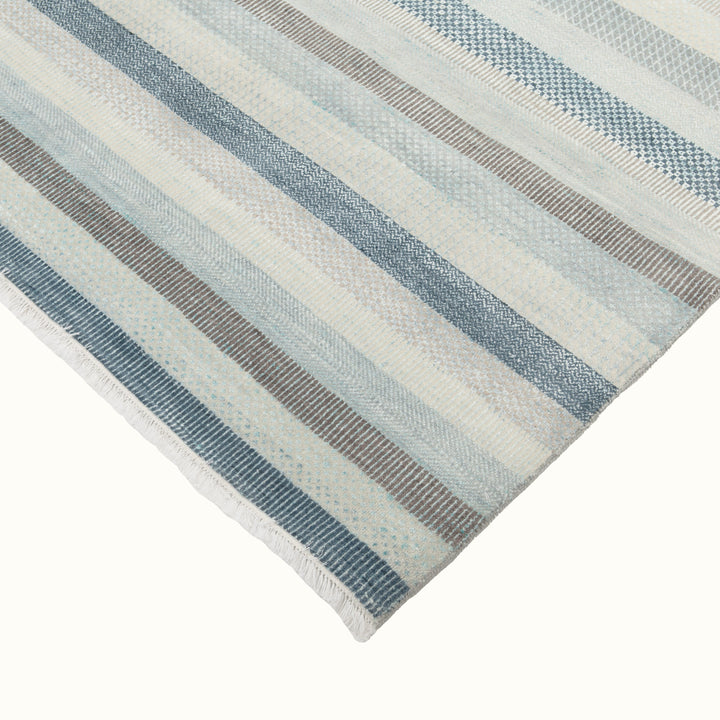 Traditional Indo Savannah Rug - 9' 1" x 12' 1"