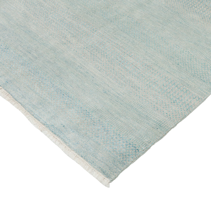 Traditional Indo Savannah Rug - 7' 10" x 10' 3"