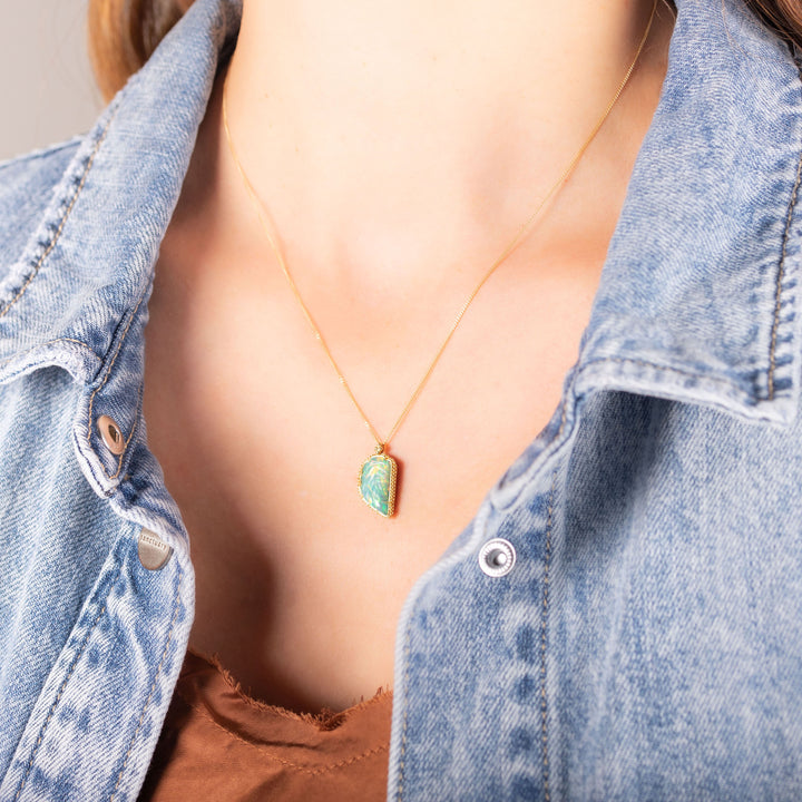 Small Ethiopian Opal 18k One of a Kind Necklace (1)
