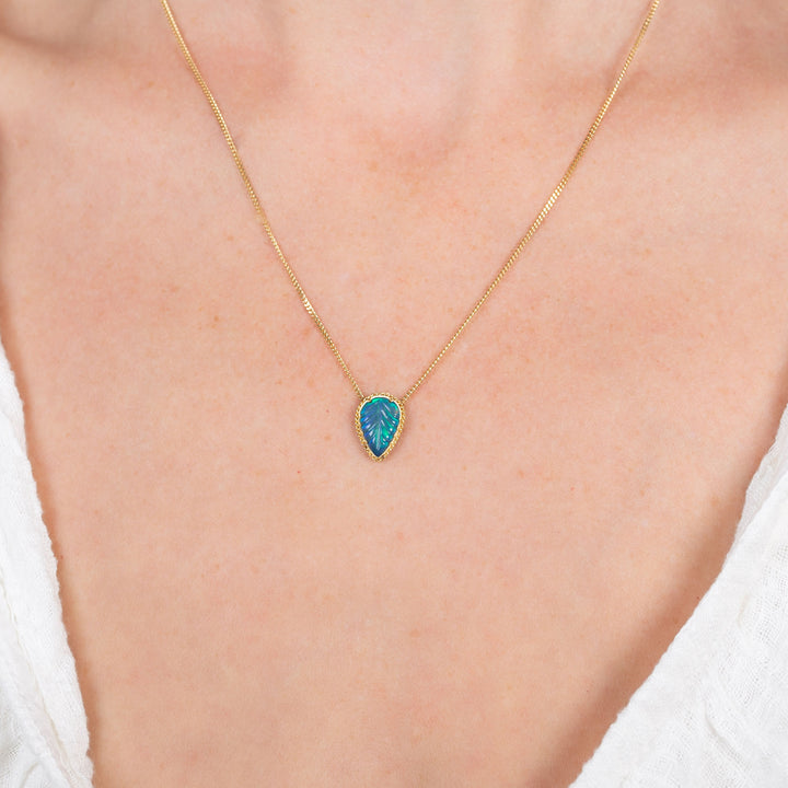 Small Ethiopian Opal 18k One of a Kind Necklace (2)