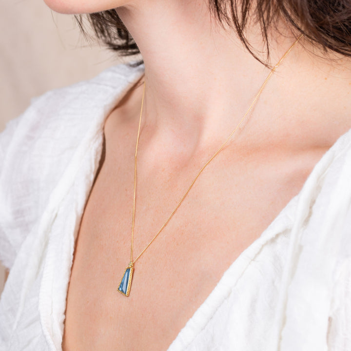 Small Aquamarine 18k One of a Kind Necklace (2)