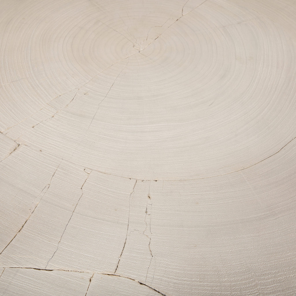 Viento Round Dining Table