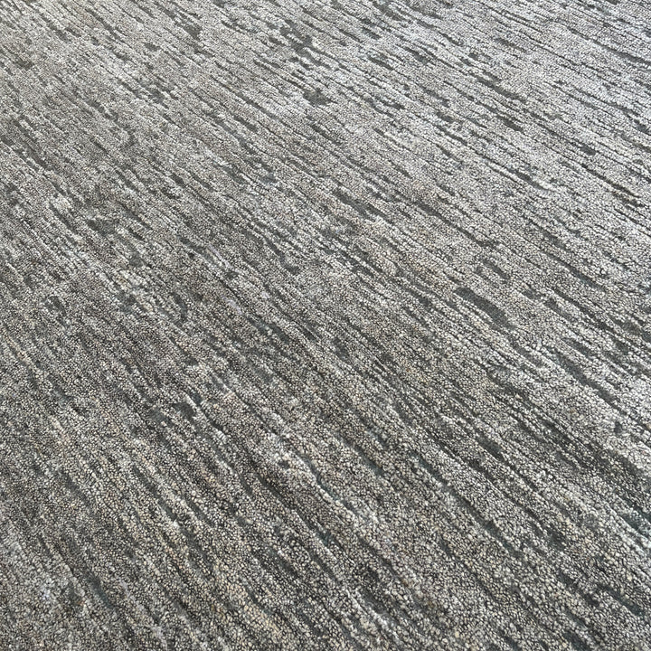 Grey Solid Textured Wool Silk Blend Rug - 6' x 9'