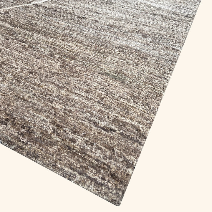 Brown Contemporary Wool Silk Blend Rug - 8' x 10'