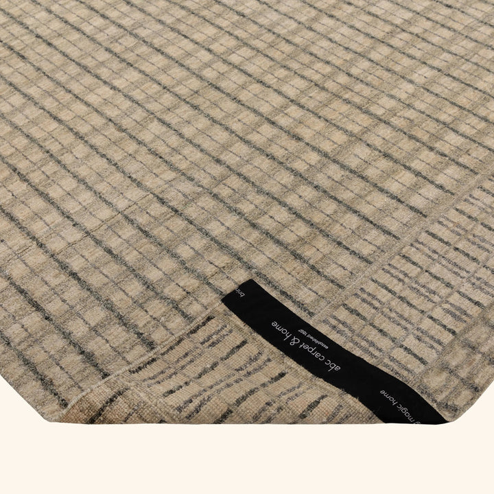Grey and White Contemporary Silk Rug - 8' x 10'