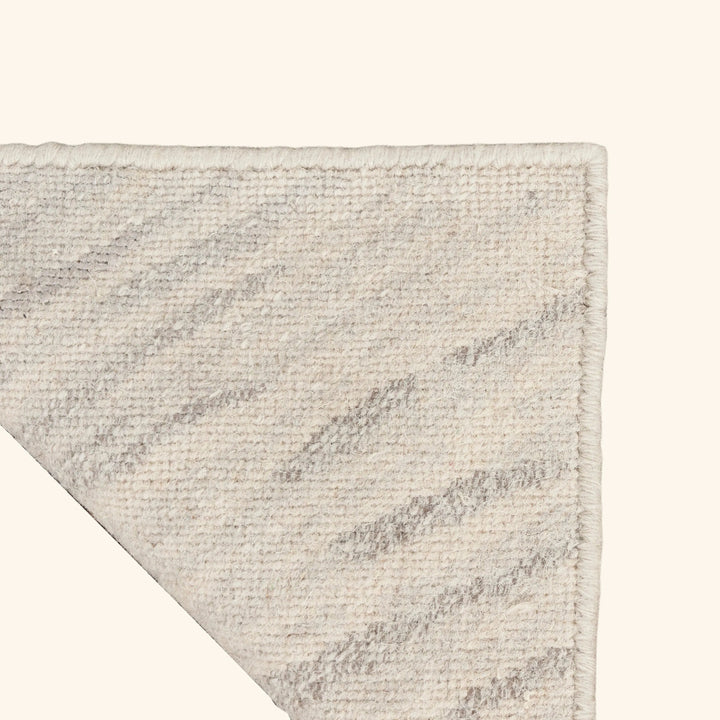 Sand Silver Contemporary Wool Silk Blend Rug 9' x 12'