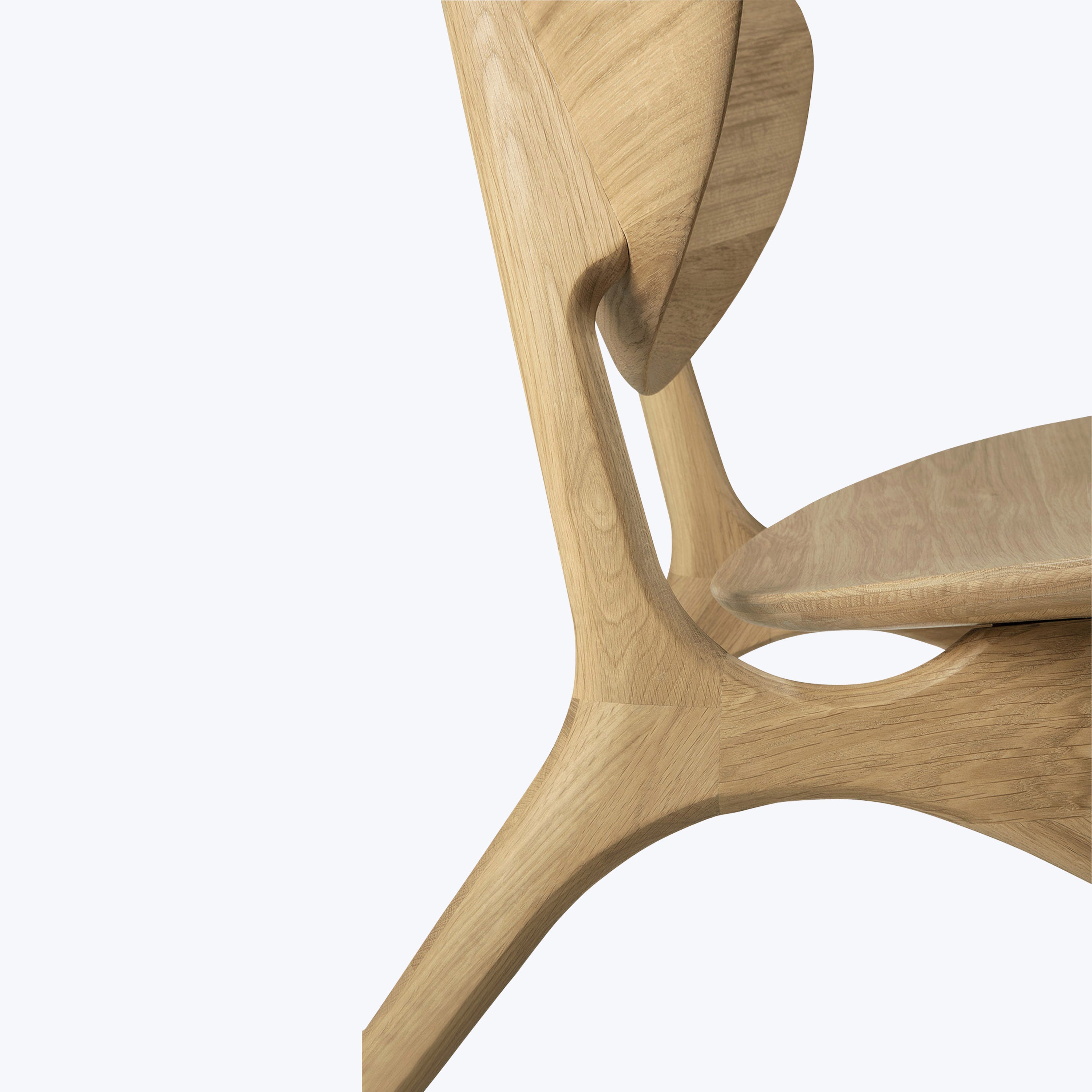 Eye Lounge Chair Oak