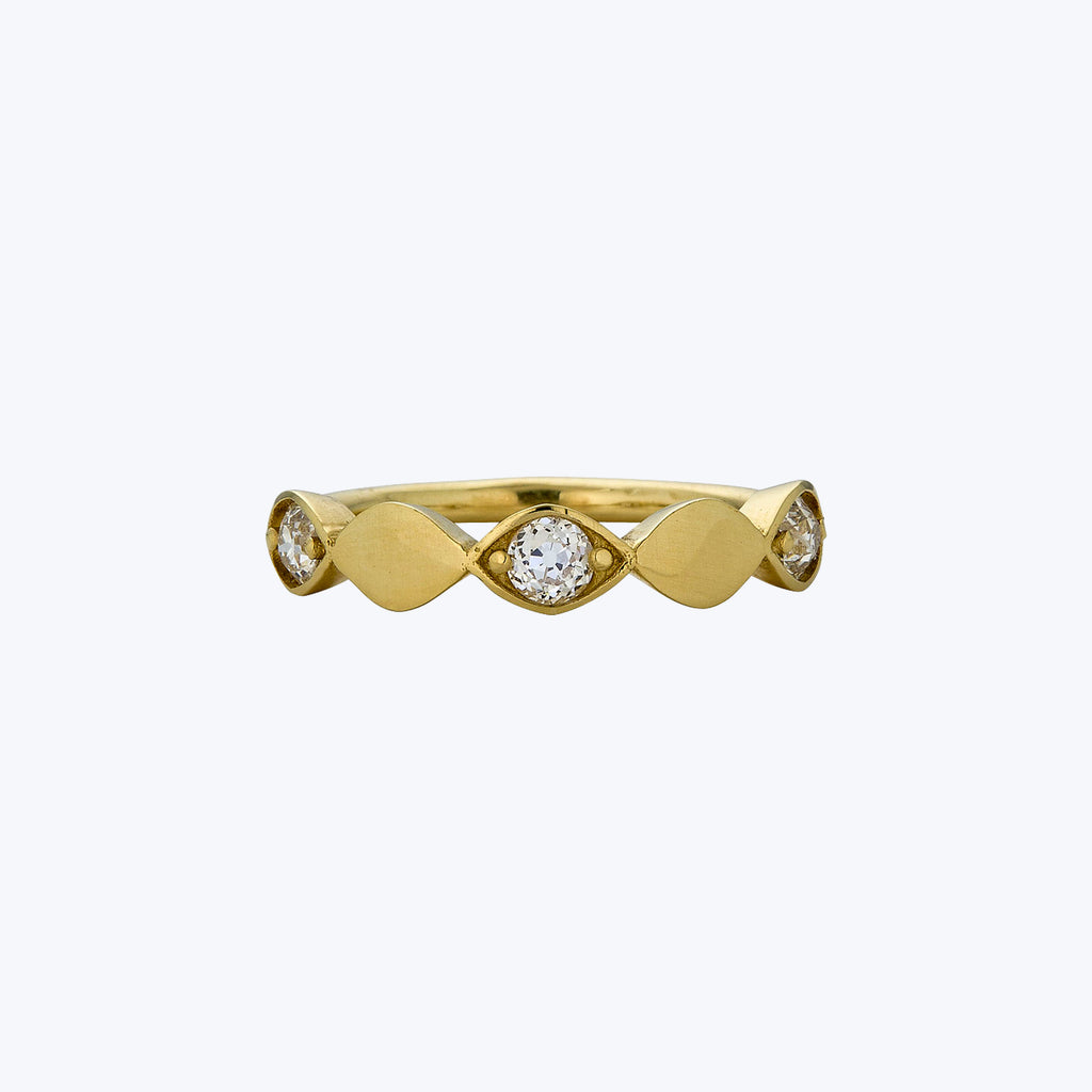 Contemporary 18k Yellow Gold Diamond Navette Ring