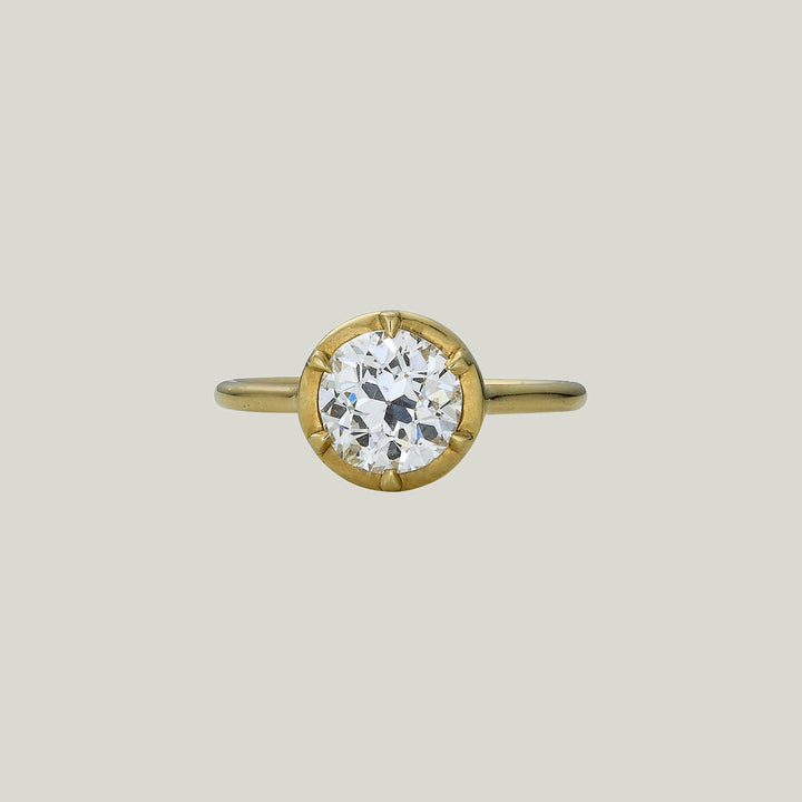 Contemporary 18K Yellow Gold Diamond Solitaire Ring