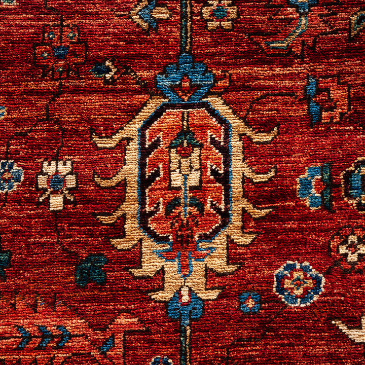 Traditional Serapi Wool Rug - 5' 10" x 9' 1"