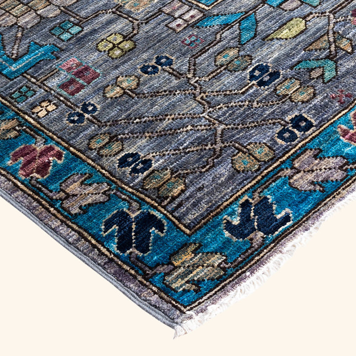 Traditional Serapi Wool Rug - 9' 1" x 11' 9"
