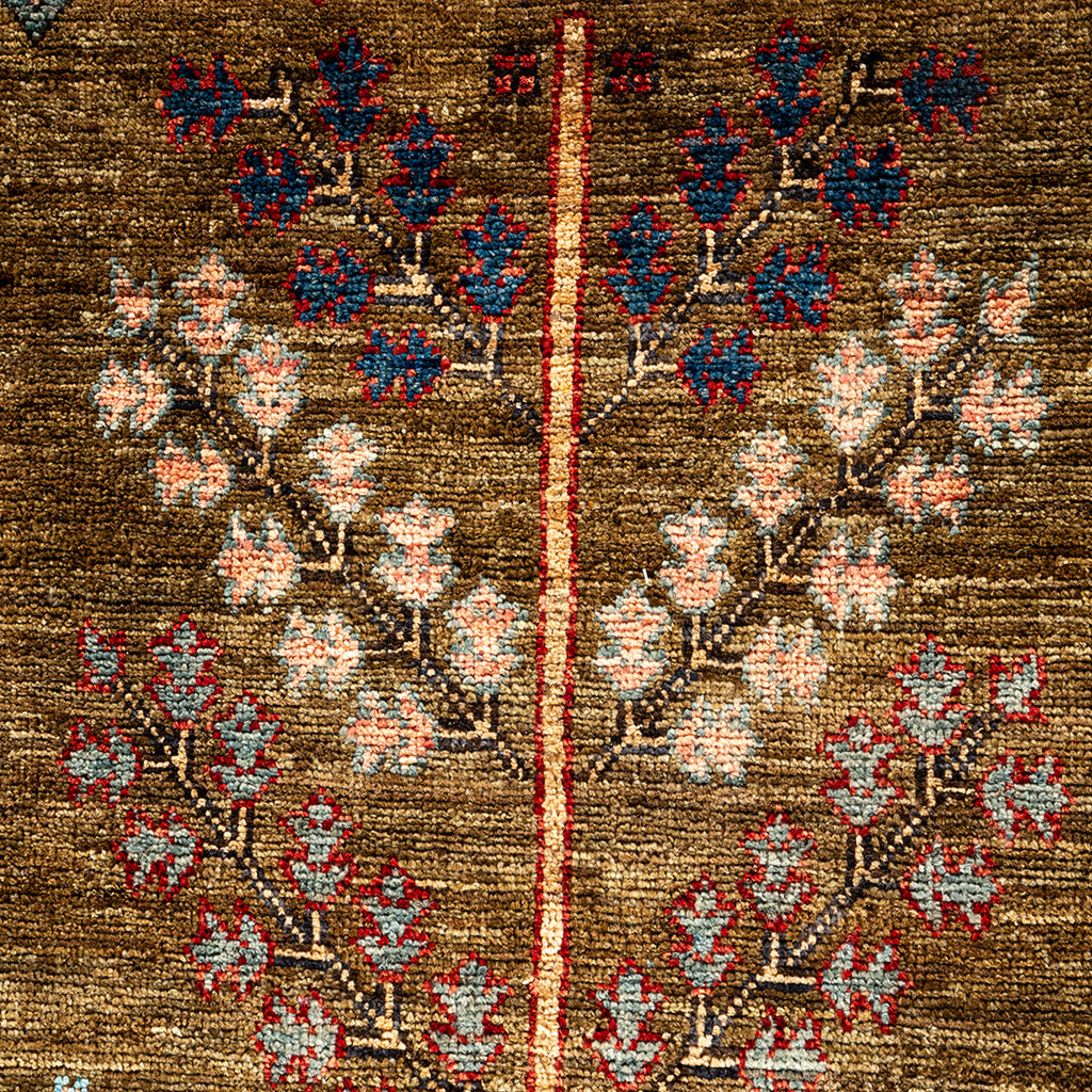 Traditional Serapi Wool Rug - 7' 10" x 10' 10"