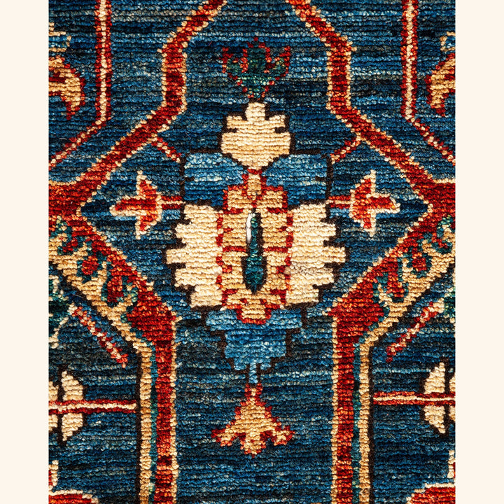 Traditional Serapi Wool Rug - 6' 1" x 9' 1"
