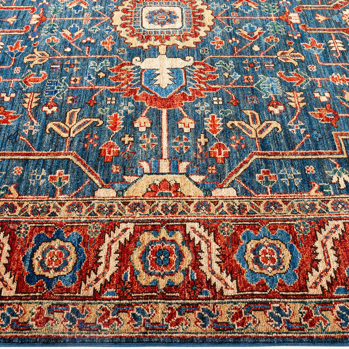 Traditional Serapi Wool Rug - 6' 1" x 9' 1"