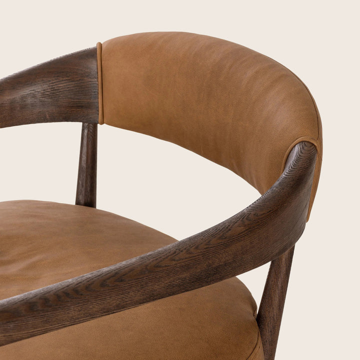 Houston Dane Leather Chair Eucapel Cognac
