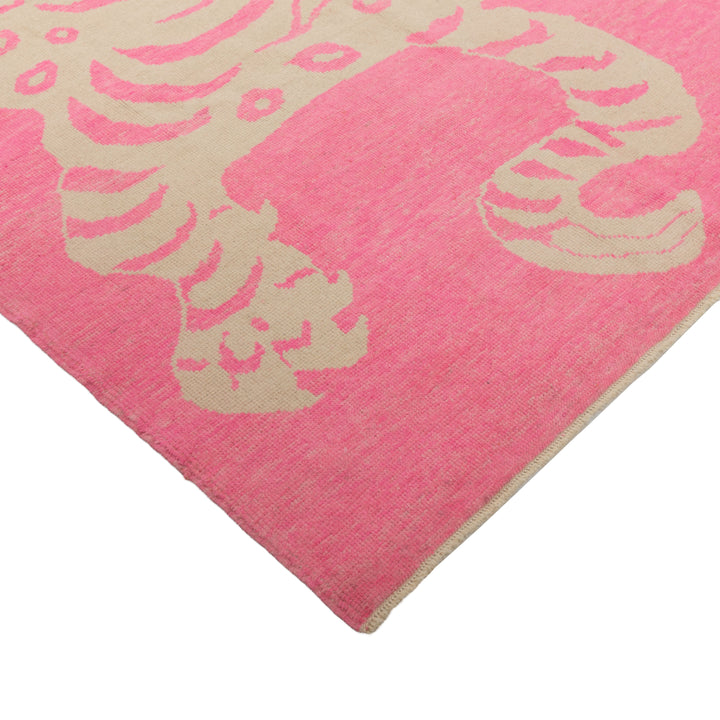 Pink Contemporary Tiger Wool Rug - 6'9" x 10'1"