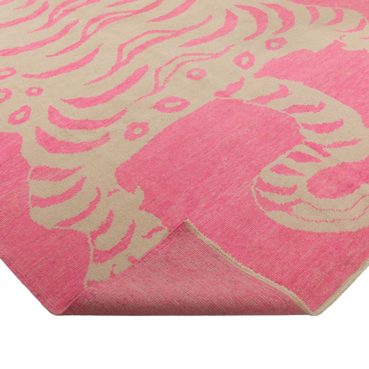 Pink Contemporary Tiger Wool Rug - 6'9" x 10'1"
