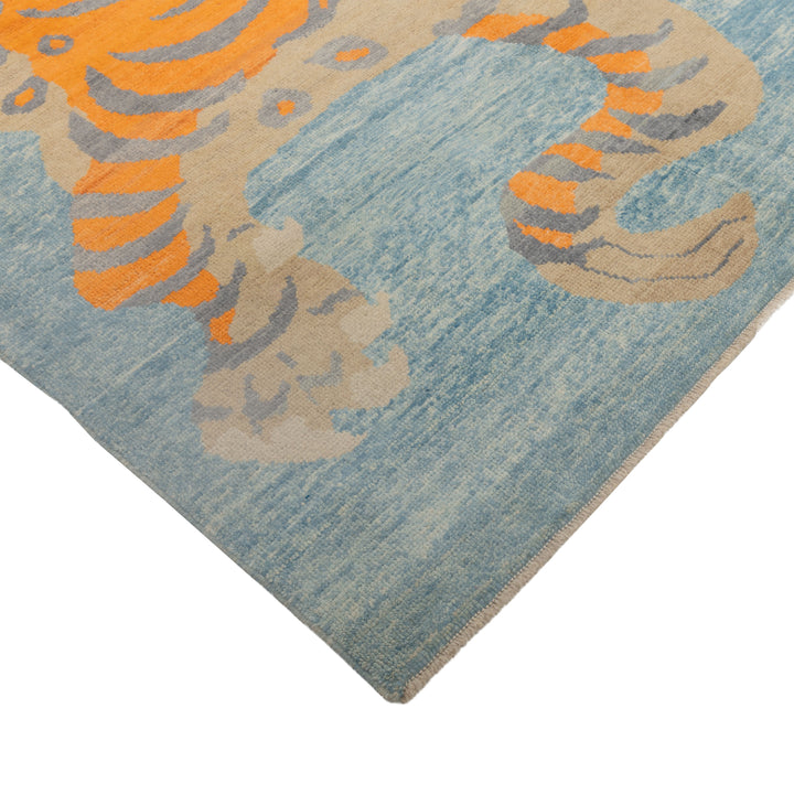 Blue Contemporary Tiger Wool Rug - 6'12" x 9'11"