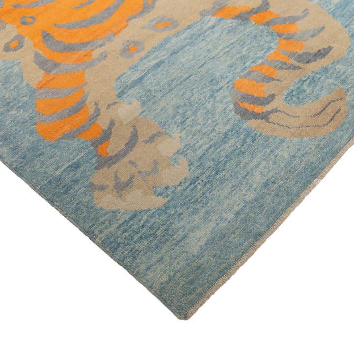 Blue Contemporary Tiger Wool Rug - 6'11" x 10'5"