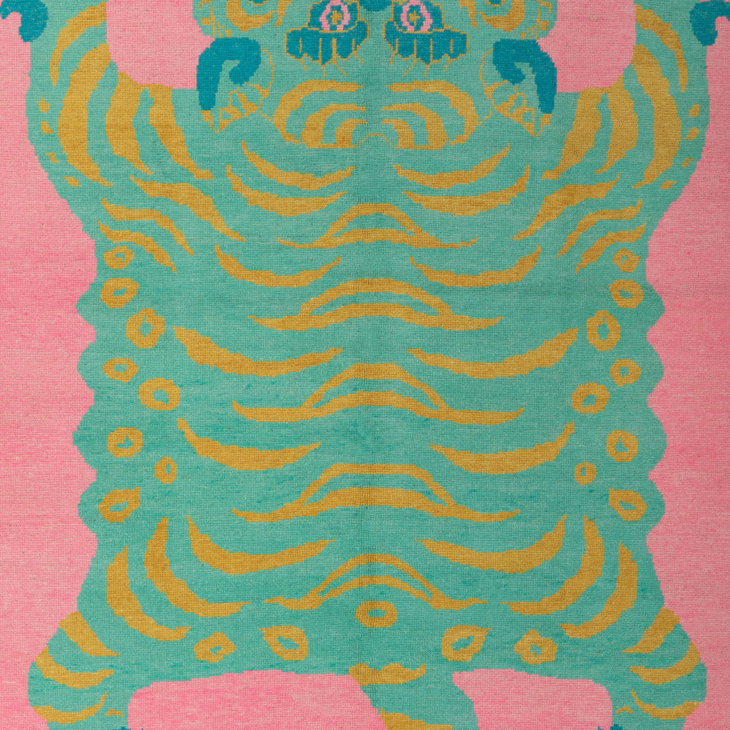 Pink Contemporary Tiger Wool Rug - 6'11" x 10'