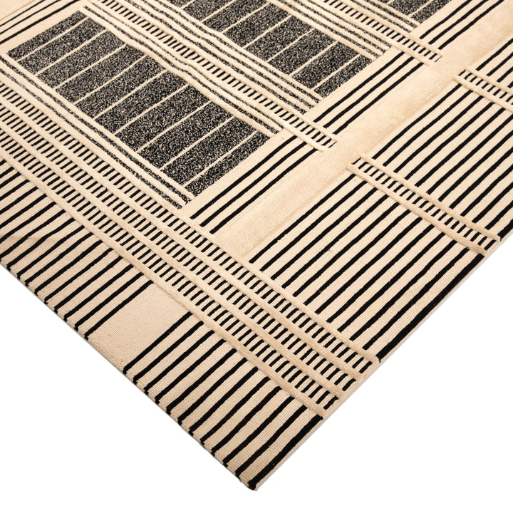 Black & White Handknotted Silk Rug - 8' x 10'