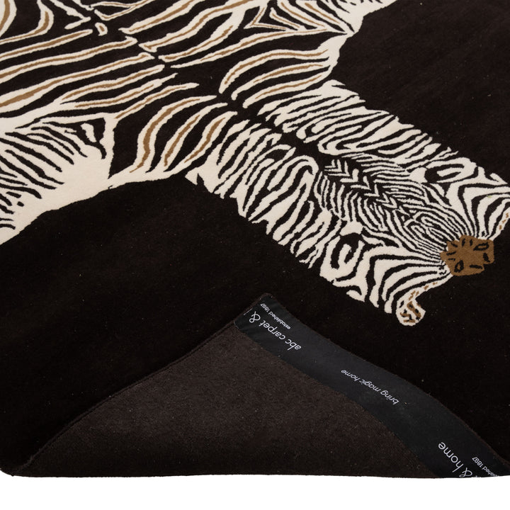 Black & White Contemporary Zebra Wool Rug - 6' x 9'