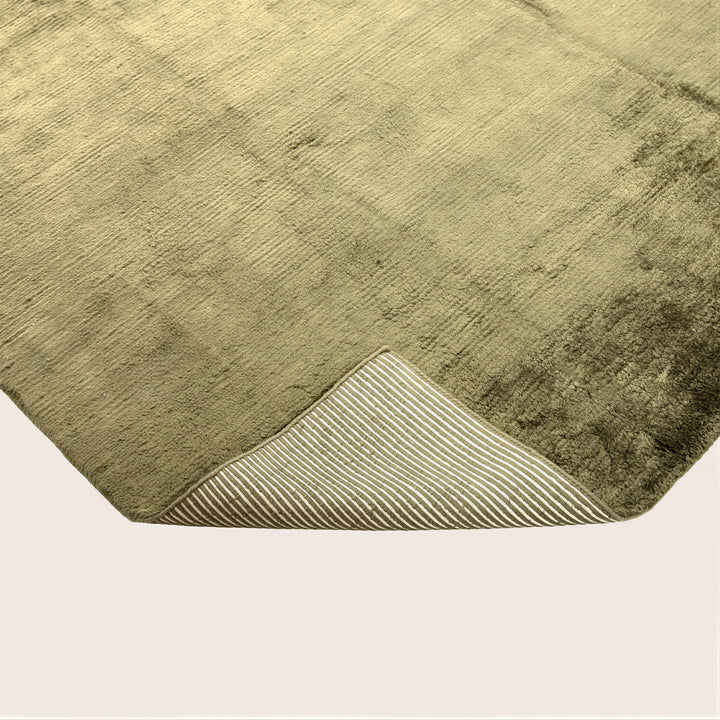 Lulu Solid Tibtean Silk Rug Green / 9x12