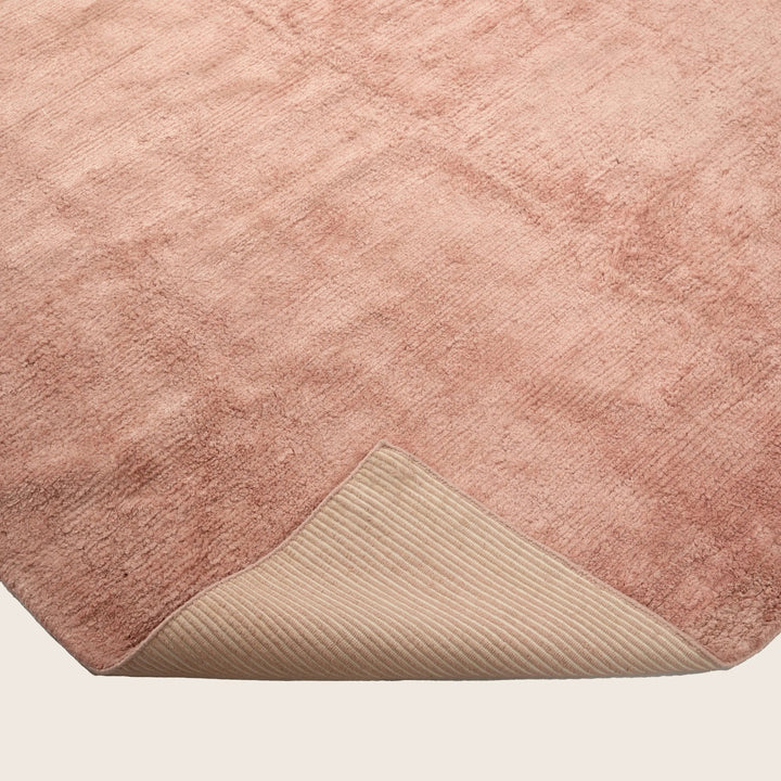 Lulu Solid Tibtean Silk Rug Pink / 9x12