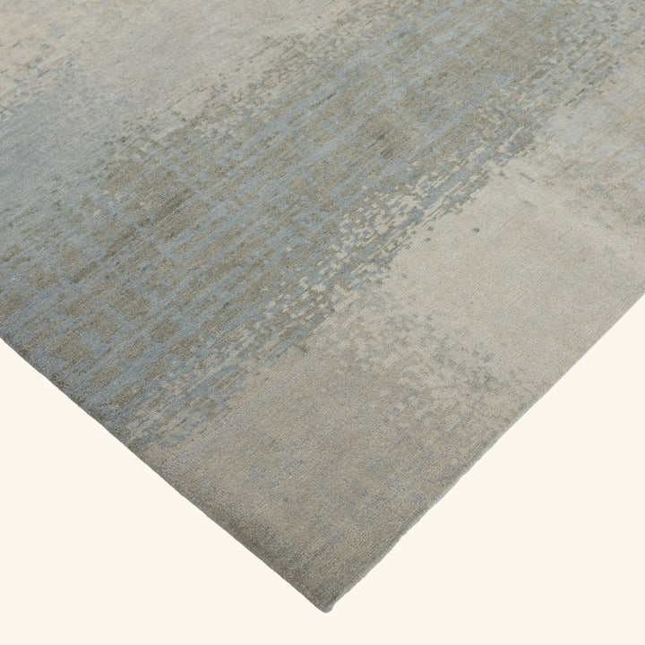 Grey Tibetan Contemporary Wool Silk Blend Rug - 8' x 10'