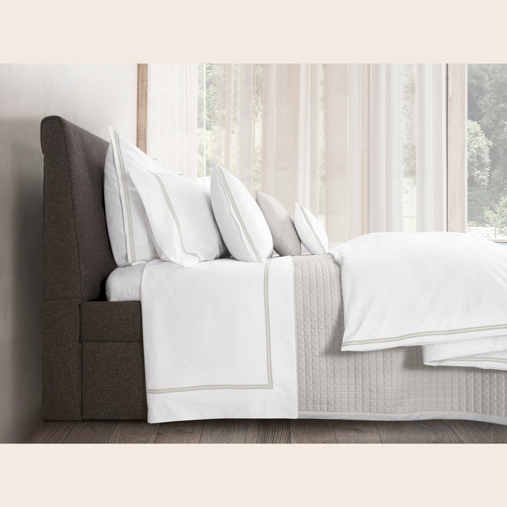 Mylos Duvet + Sham White/Pearl / Duvet / Twin