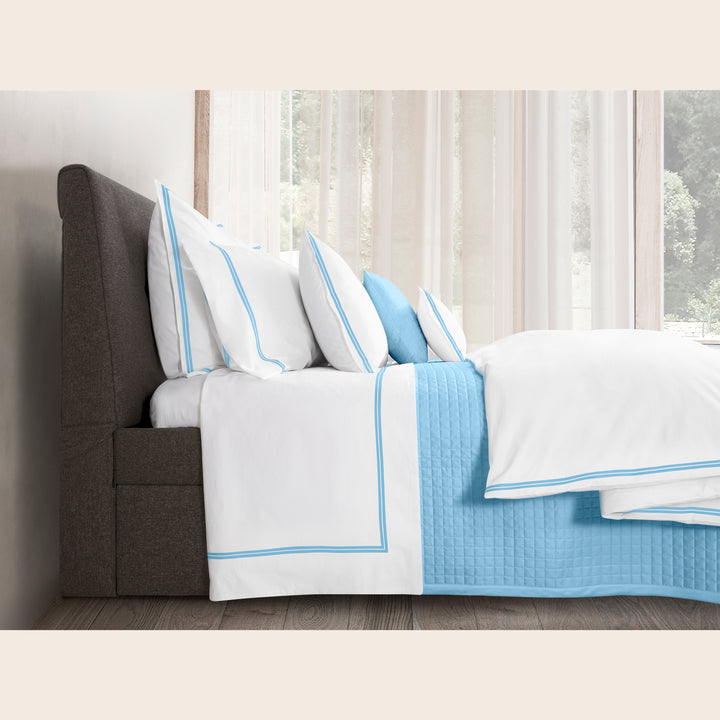Mylos Duvet + Sham White/Cerulean / Duvet / Twin