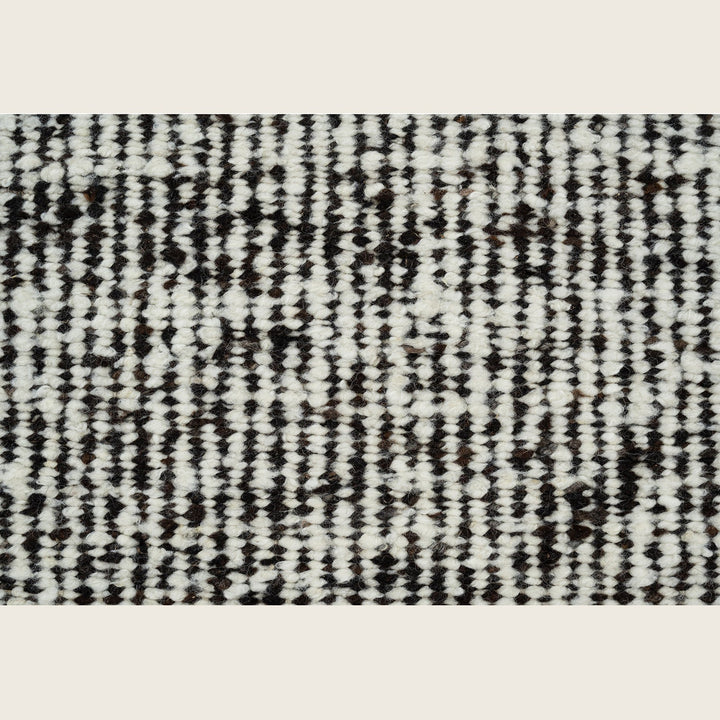 Black & White Dhurrie Wool Runner - 5' x 10'