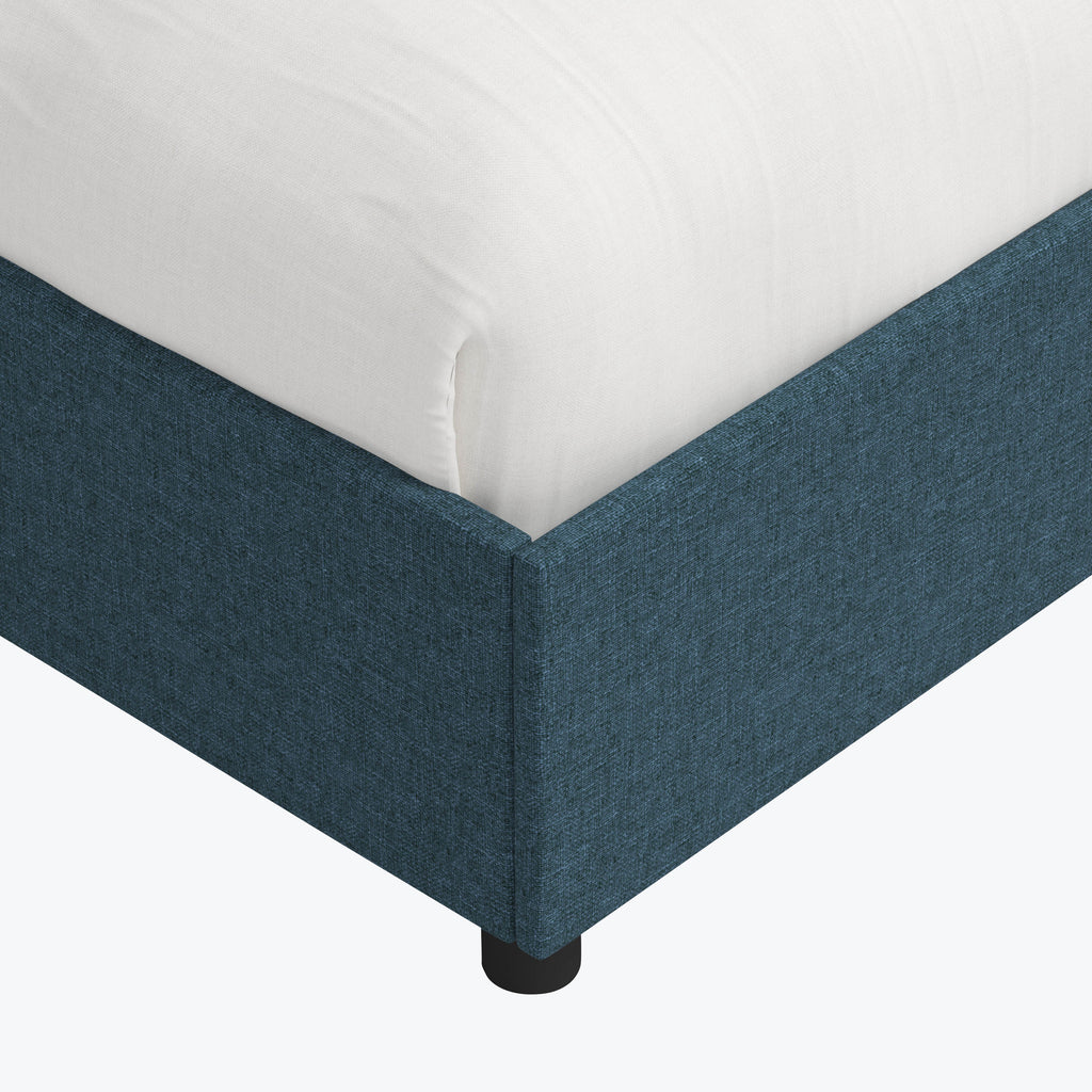 Linea Platform Bed California King / Zuma Linen Navy