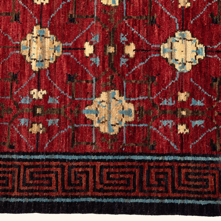 Red Traditional Wool Rug - 9' x 12'