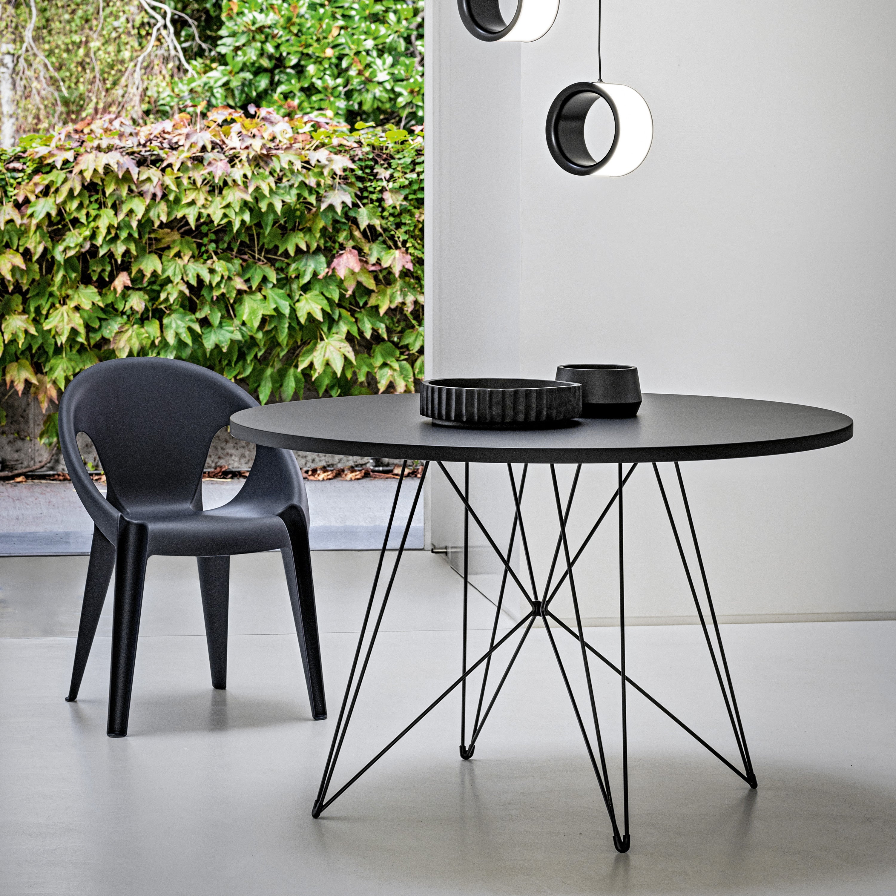 XZ3 Dining Table Black