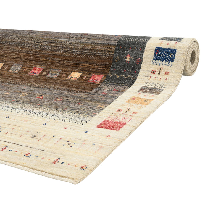 Ivory & Navy Traditional Gabbeh Wool Rug 5'9" x 7'10"