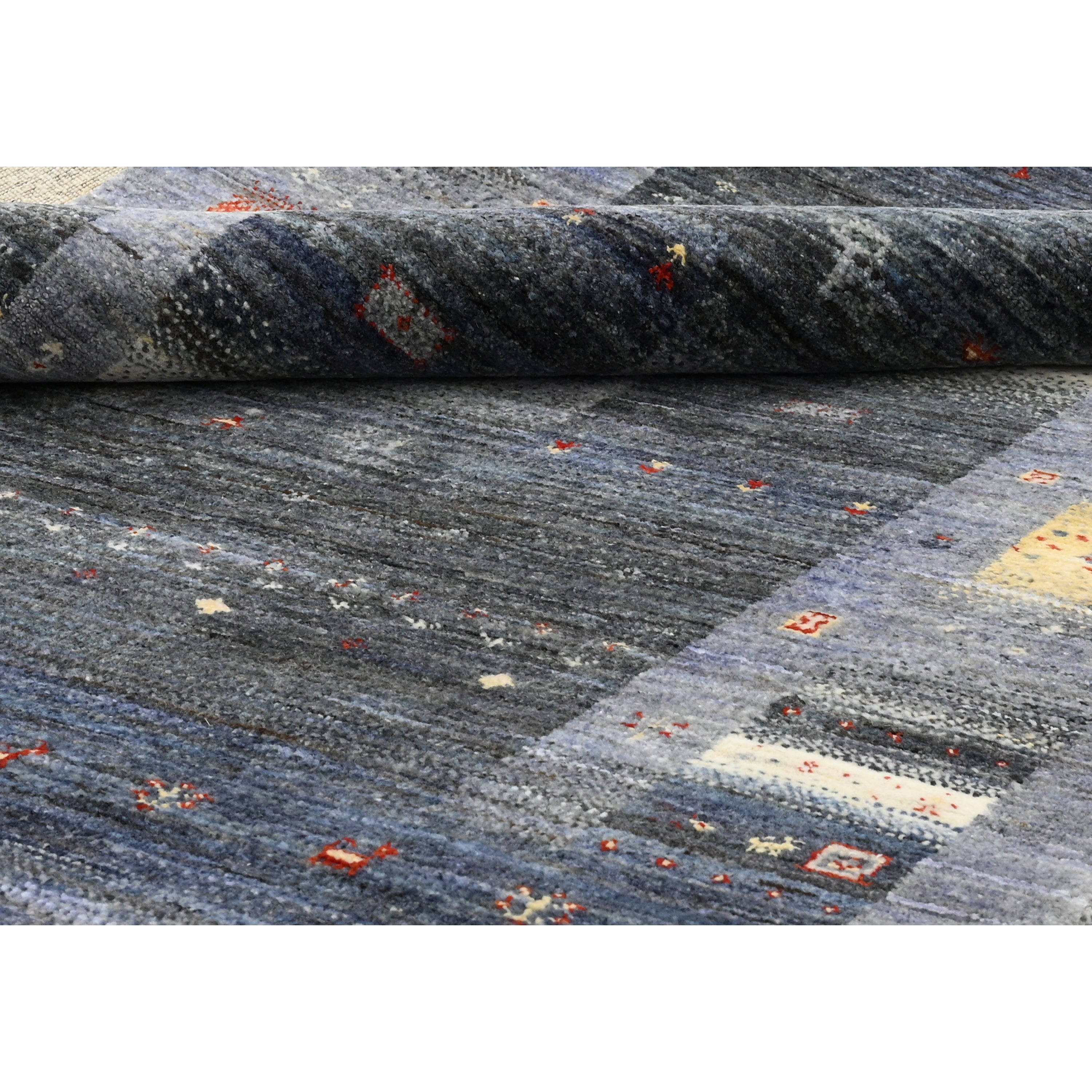 Tradtional Gabbeh Wool Rug 5'7" x 7'9" / Grey